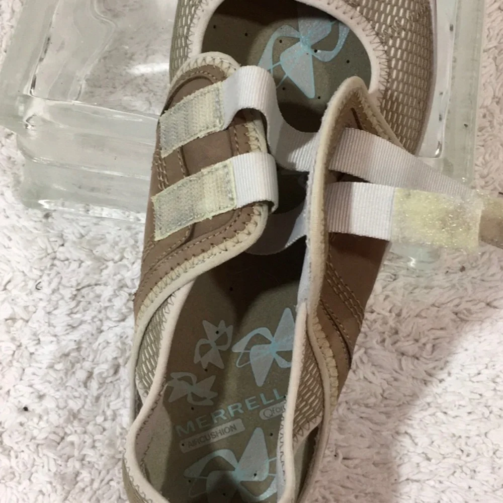 Merrell quilted athletic shoes